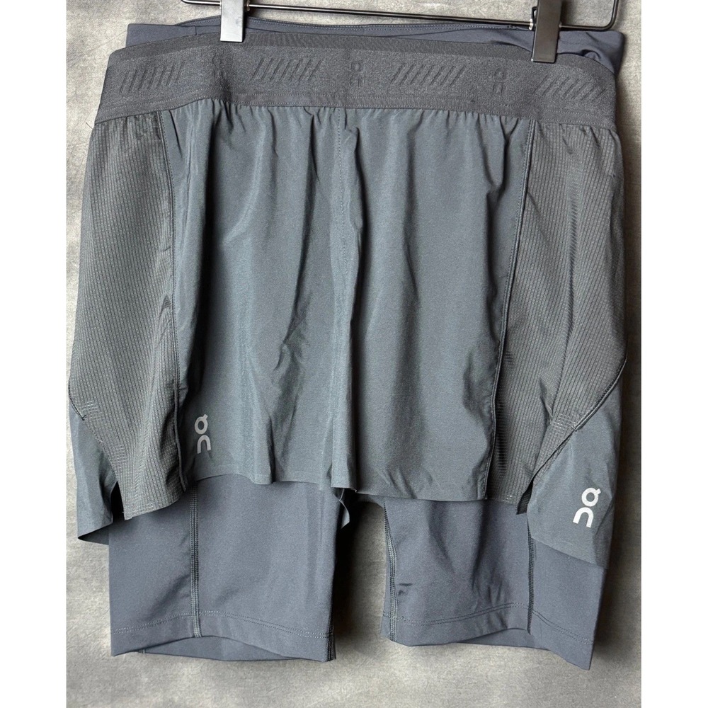 On Running Shorts Women's Large Black 2-in-1 Running Gym Training Activewear